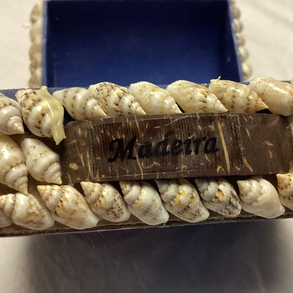 Sea shell box. Trinkets jewelry. - Picture 6 of 9